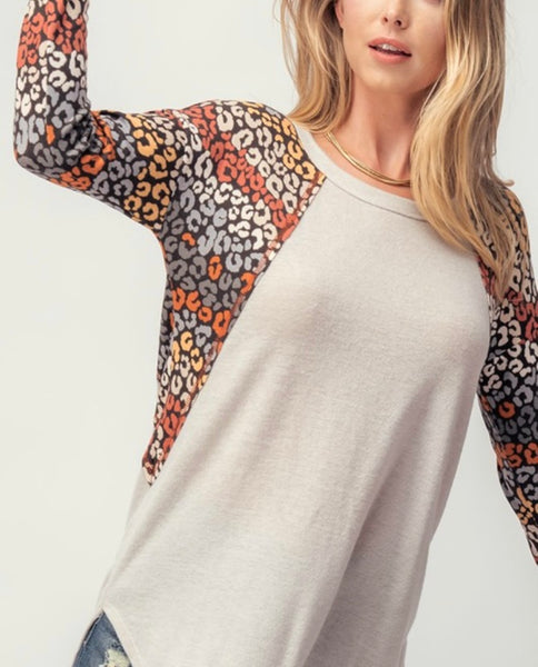 The Right Spot Top, Taupe/Animal